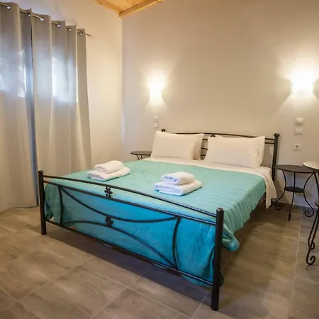 Camping & Rooms Kariotes Lygia  Exterior photo
