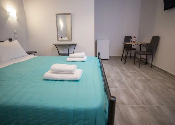 Camping & Rooms Kariotes