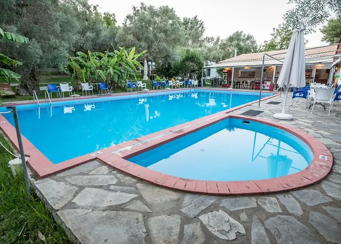 Camping & Rooms Kariotes