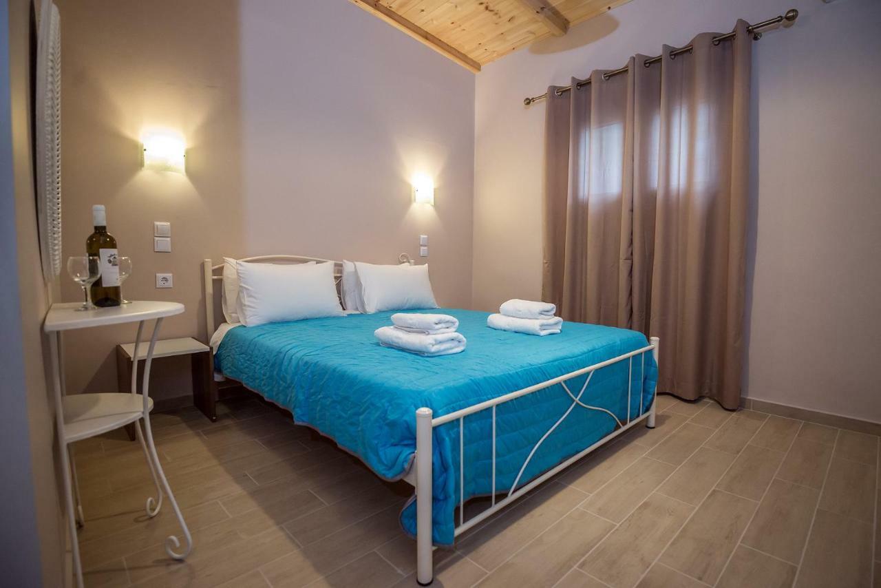 Apartment Camping & Kariotes *