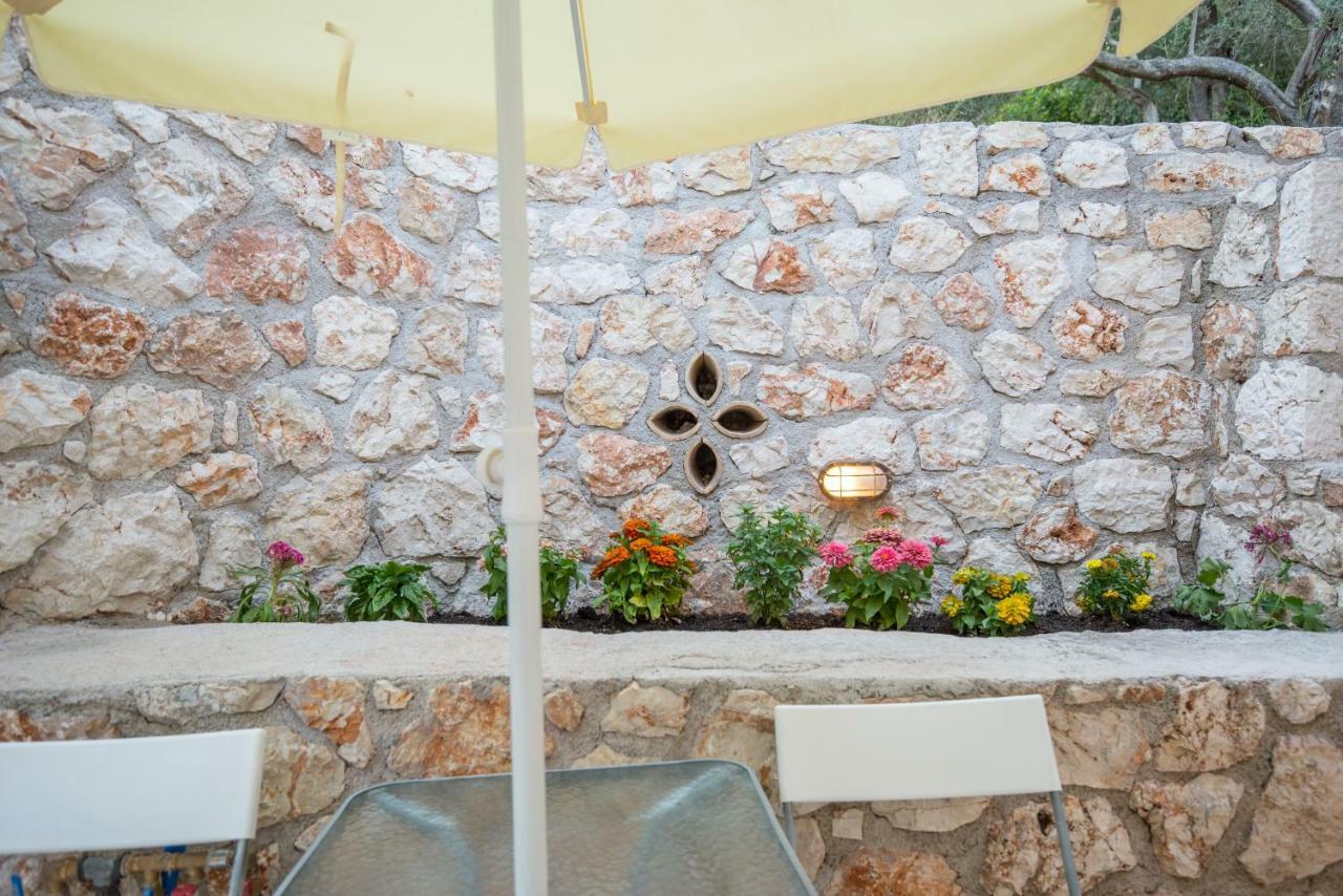 Apartment Camping & Kariotes Lygia (Lefkada)